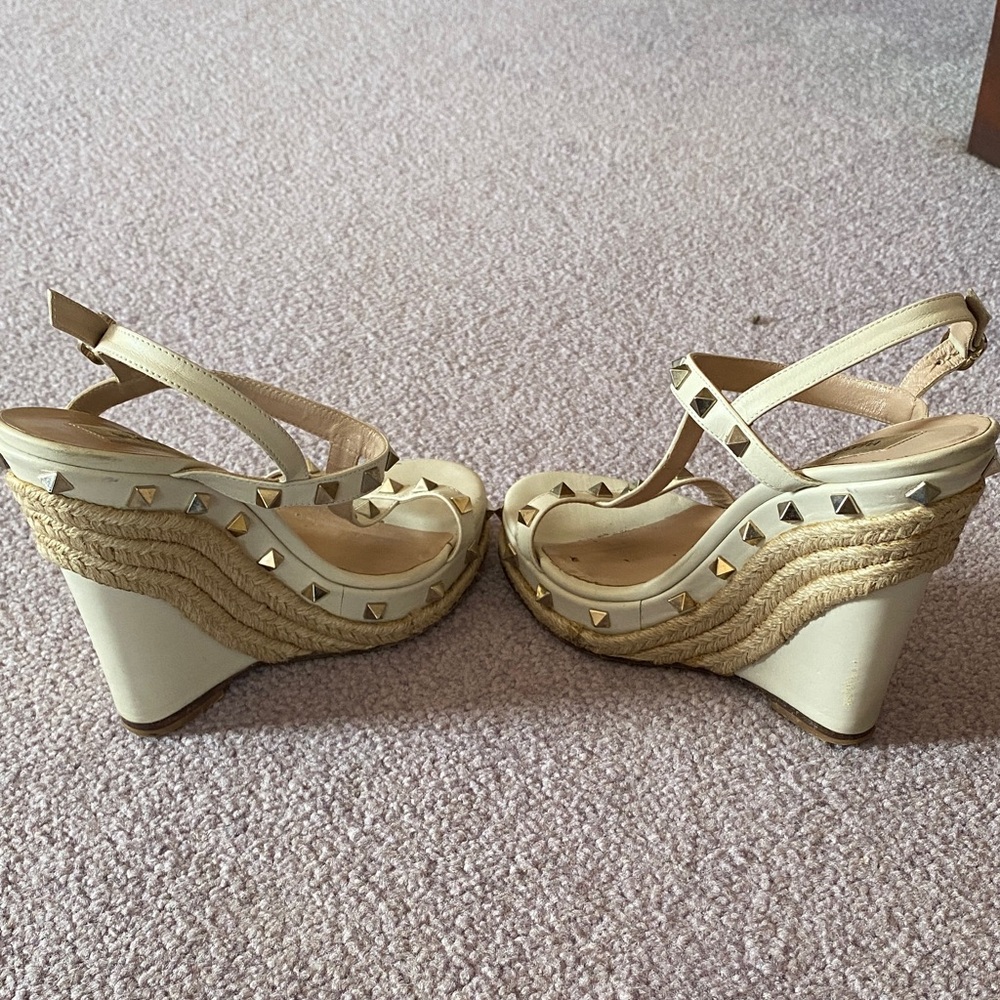 Valentino Garavani Cream Espadrille Wedge Sandals with Gold Studs - Picture 10 of 11